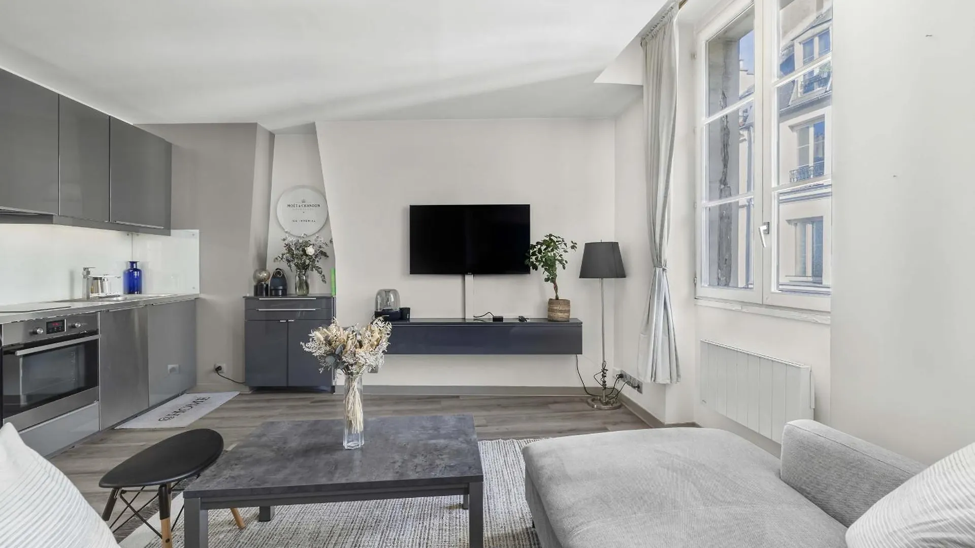 Apartment Pauline Paris